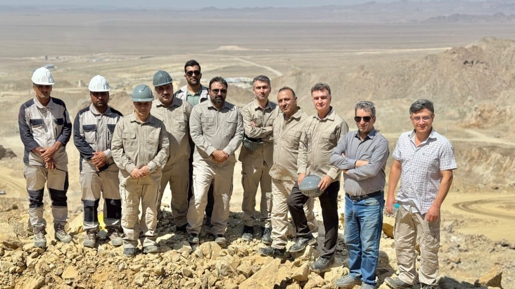 بازدید مدیران شرکت سرمایه‌گذاری خوارزمی و شرکت دانش‌بنیان کارند صدر جهان از مجتمع معدنی ـ صنعتی شادان